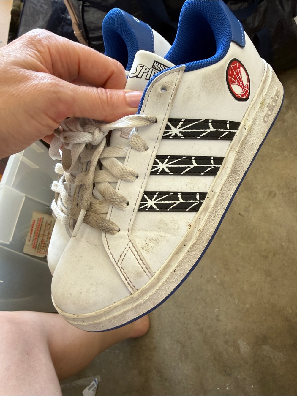adidas White & Blue Kids' Spider-Man Accent Sneakers